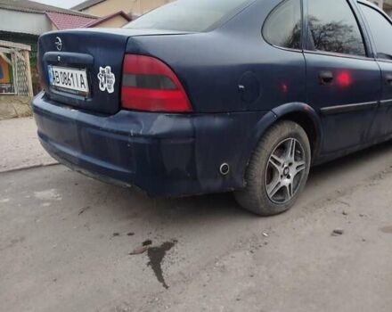 Синий Опель Вектра, объемом двигателя 1.59 л и пробегом 350 тыс. км за 1600 $, фото 3 на Automoto.ua