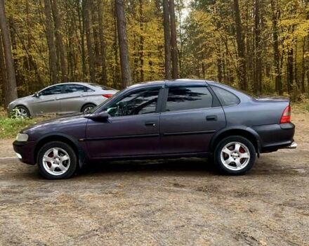 Синій Опель Вектра, об'ємом двигуна 1.8 л та пробігом 209 тис. км за 2650 $, фото 12 на Automoto.ua