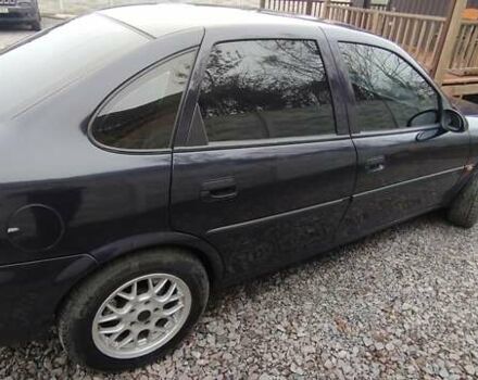 Синий Опель Вектра, объемом двигателя 2 л и пробегом 358 тыс. км за 3000 $, фото 5 на Automoto.ua