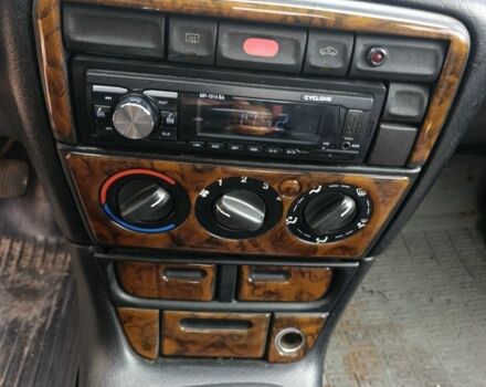 Синій Опель Вектра, об'ємом двигуна 1.7 л та пробігом 300 тис. км за 1190 $, фото 4 на Automoto.ua