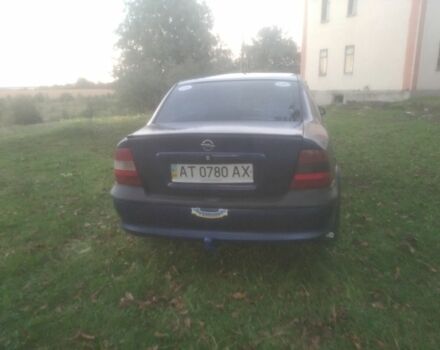 Синий Опель Вектра, объемом двигателя 1 л и пробегом 2 тыс. км за 1100 $, фото 3 на Automoto.ua