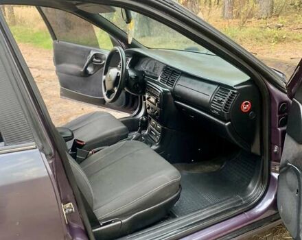 Синій Опель Вектра, об'ємом двигуна 1.8 л та пробігом 209 тис. км за 2650 $, фото 7 на Automoto.ua