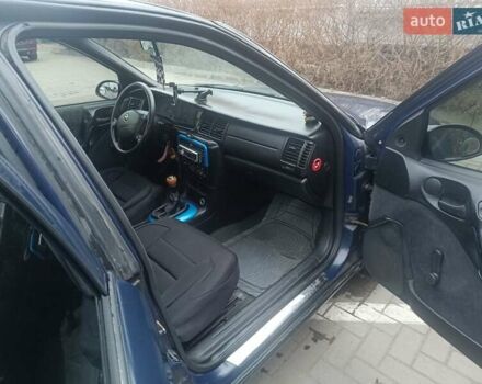 Синий Опель Вектра, объемом двигателя 1.6 л и пробегом 327 тыс. км за 3200 $, фото 12 на Automoto.ua