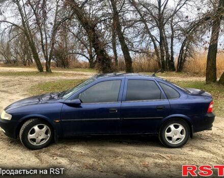 Синий Опель Вектра, объемом двигателя 16 л и пробегом 370 тыс. км за 1700 $, фото 3 на Automoto.ua