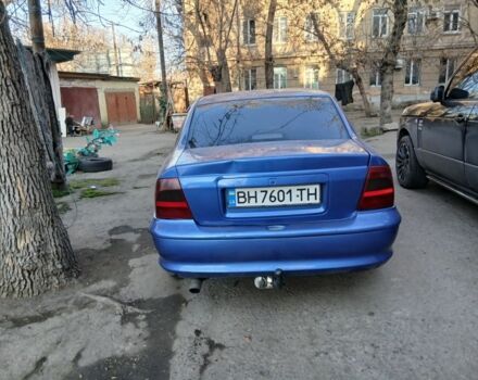 Синий Опель Вектра, объемом двигателя 1.8 л и пробегом 220 тыс. км за 2600 $, фото 6 на Automoto.ua