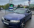 Синий Опель Вектра, объемом двигателя 1.8 л и пробегом 333 тыс. км за 2100 $, фото 1 на Automoto.ua