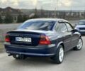 Синій Опель Вектра, об'ємом двигуна 1.8 л та пробігом 350 тис. км за 2208 $, фото 4 на Automoto.ua