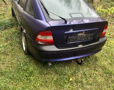 Синий Опель Вектра, объемом двигателя 1.6 л и пробегом 250 тыс. км за 1200 $, фото 2 на Automoto.ua