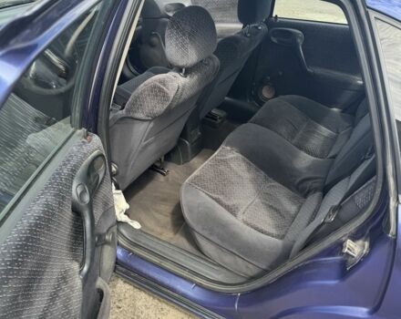 Синій Опель Вектра, об'ємом двигуна 1.8 л та пробігом 247 тис. км за 1999 $, фото 4 на Automoto.ua