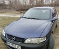 Синий Опель Вектра, объемом двигателя 1.8 л и пробегом 360 тыс. км за 2800 $, фото 1 на Automoto.ua