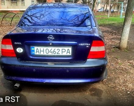Синий Опель Вектра, объемом двигателя 1.6 л и пробегом 0 тыс. км за 2600 $, фото 4 на Automoto.ua