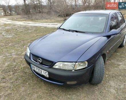 Синий Опель Вектра, объемом двигателя 1.8 л и пробегом 360 тыс. км за 2800 $, фото 3 на Automoto.ua