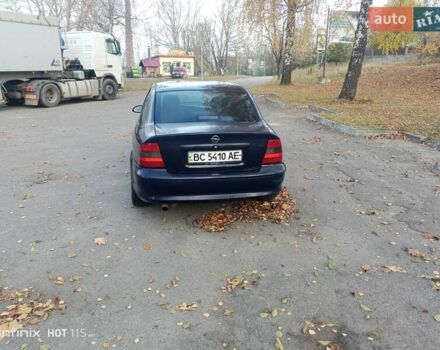 Синий Опель Вектра, объемом двигателя 1.8 л и пробегом 350 тыс. км за 1550 $, фото 11 на Automoto.ua