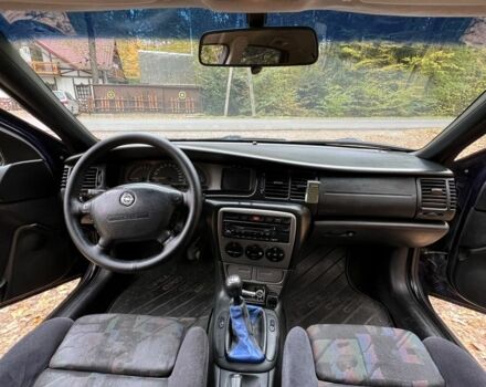 Синий Опель Вектра, объемом двигателя 1.8 л и пробегом 479 тыс. км за 1600 $, фото 14 на Automoto.ua