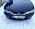 Синій Опель Вектра, об'ємом двигуна 1.8 л та пробігом 250 тис. км за 1700 $, фото 1 на Automoto.ua