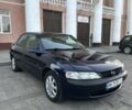 Синий Опель Вектра, объемом двигателя 2 л и пробегом 260 тыс. км за 3200 $, фото 2 на Automoto.ua