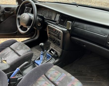 Синий Опель Вектра, объемом двигателя 1.8 л и пробегом 479 тыс. км за 1600 $, фото 15 на Automoto.ua