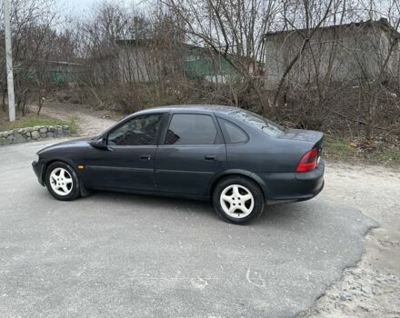 Синий Опель Вектра, объемом двигателя 2 л и пробегом 100 тыс. км за 850 $, фото 2 на Automoto.ua