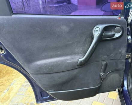 Синій Опель Вектра, об'ємом двигуна 2 л та пробігом 248 тис. км за 2650 $, фото 32 на Automoto.ua