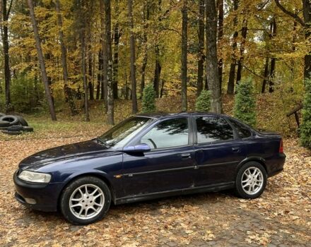 Синий Опель Вектра, объемом двигателя 1.8 л и пробегом 479 тыс. км за 1600 $, фото 8 на Automoto.ua