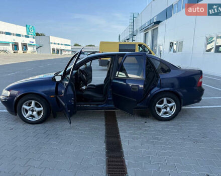 Синий Опель Вектра, объемом двигателя 1.6 л и пробегом 177 тыс. км за 2800 $, фото 9 на Automoto.ua