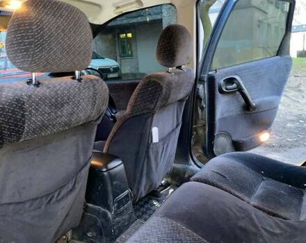 Синій Опель Вектра, об'ємом двигуна 1.8 л та пробігом 283 тис. км за 2600 $, фото 10 на Automoto.ua