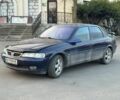 Синий Опель Вектра, объемом двигателя 1.8 л и пробегом 261 тыс. км за 1200 $, фото 1 на Automoto.ua