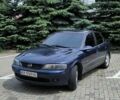 Синий Опель Вектра, объемом двигателя 2 л и пробегом 500 тыс. км за 2600 $, фото 1 на Automoto.ua