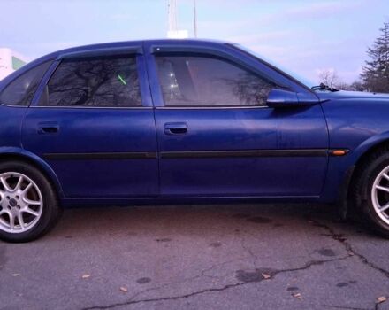 Синий Опель Вектра, объемом двигателя 1.8 л и пробегом 340 тыс. км за 2350 $, фото 3 на Automoto.ua