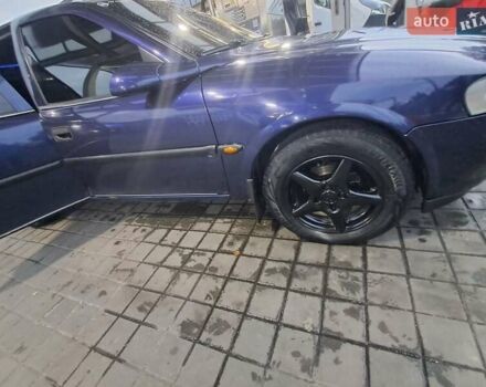 Синій Опель Вектра, об'ємом двигуна 1.6 л та пробігом 183 тис. км за 2550 $, фото 11 на Automoto.ua