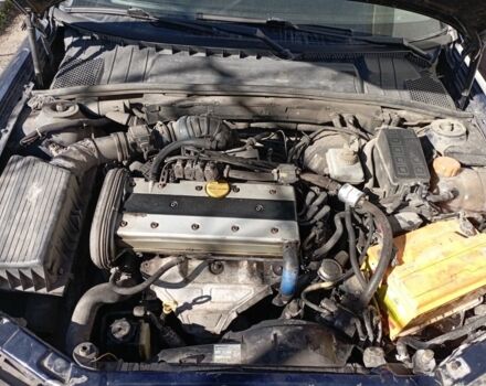 Синій Опель Вектра, об'ємом двигуна 2 л та пробігом 340 тис. км за 1800 $, фото 7 на Automoto.ua