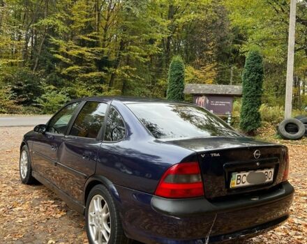 Синий Опель Вектра, объемом двигателя 1.8 л и пробегом 479 тыс. км за 1600 $, фото 4 на Automoto.ua