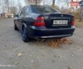 Синий Опель Вектра, объемом двигателя 1.8 л и пробегом 350 тыс. км за 1550 $, фото 9 на Automoto.ua