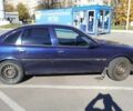 Синий Опель Вектра, объемом двигателя 1.8 л и пробегом 300 тыс. км за 2050 $, фото 1 на Automoto.ua