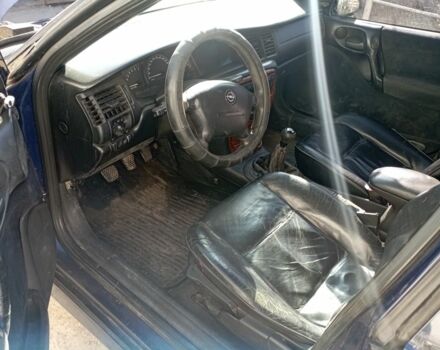 Синій Опель Вектра, об'ємом двигуна 2 л та пробігом 340 тис. км за 1800 $, фото 6 на Automoto.ua