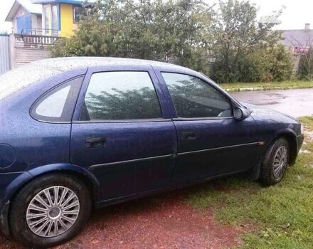 Синий Опель Вектра, объемом двигателя 1.8 л и пробегом 407 тыс. км за 1700 $, фото 1 на Automoto.ua