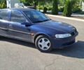 Синий Опель Вектра, объемом двигателя 1.6 л и пробегом 327 тыс. км за 2397 $, фото 5 на Automoto.ua