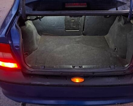 Синий Опель Вектра, объемом двигателя 1.8 л и пробегом 340 тыс. км за 2350 $, фото 17 на Automoto.ua