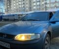Синій Опель Вектра, об'ємом двигуна 1.8 л та пробігом 283 тис. км за 2600 $, фото 3 на Automoto.ua