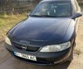 Синій Опель Вектра, об'ємом двигуна 1.6 л та пробігом 290 тис. км за 2500 $, фото 2 на Automoto.ua