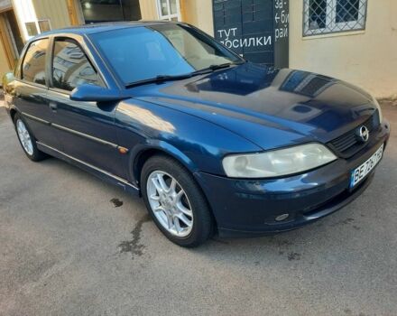 Синій Опель Вектра, об'ємом двигуна 2 л та пробігом 315 тис. км за 2300 $, фото 6 на Automoto.ua
