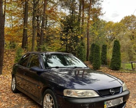 Синий Опель Вектра, объемом двигателя 1.8 л и пробегом 479 тыс. км за 1600 $, фото 6 на Automoto.ua