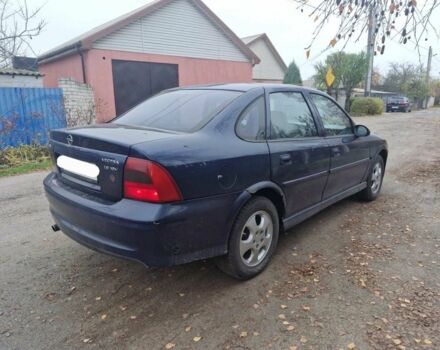 Синий Опель Вектра, объемом двигателя 1.8 л и пробегом 364 тыс. км за 1450 $, фото 4 на Automoto.ua