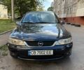 Синий Опель Вектра, объемом двигателя 2 л и пробегом 327 тыс. км за 2700 $, фото 1 на Automoto.ua
