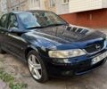 Синий Опель Вектра, объемом двигателя 2 л и пробегом 326 тыс. км за 2800 $, фото 1 на Automoto.ua