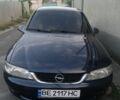 Синий Опель Вектра, объемом двигателя 2 л и пробегом 300 тыс. км за 3550 $, фото 1 на Automoto.ua