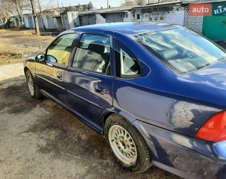Опель Вектра 1999 в Павлограде на Automoto.ua Синий Опель Вектра, объемом двигателя 2 л и пробегом 273 тыс. км за 4200 $, фото 3 на Automoto.ua