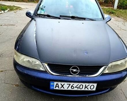 Синий Опель Вектра, объемом двигателя 1.8 л и пробегом 320 тыс. км за 2500 $, фото 5 на Automoto.ua