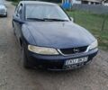 Синий Опель Вектра, объемом двигателя 0 л и пробегом 200 тыс. км за 600 $, фото 1 на Automoto.ua