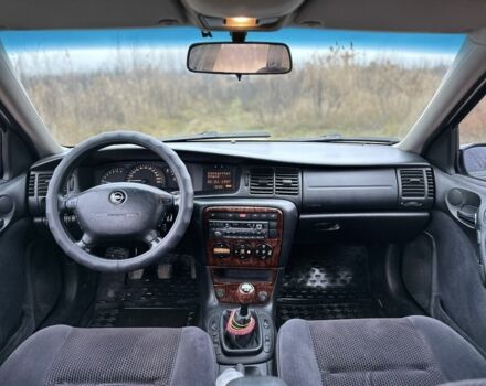 Синий Опель Вектра, объемом двигателя 1.8 л и пробегом 250 тыс. км за 2900 $, фото 7 на Automoto.ua